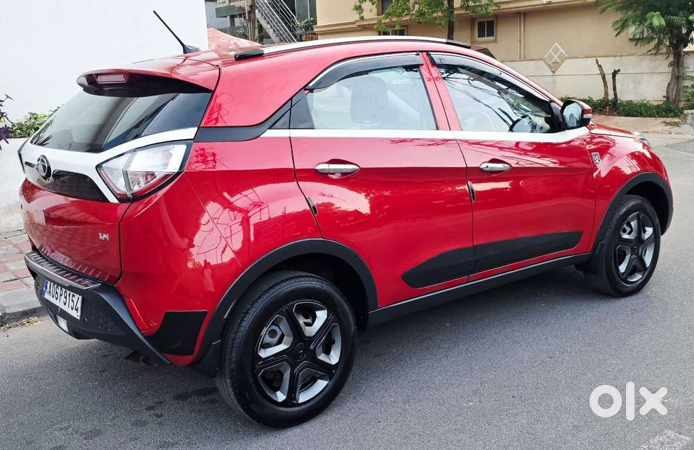 Tata Nexon 1.2 Revotron Xm (s), 2018, Petrol