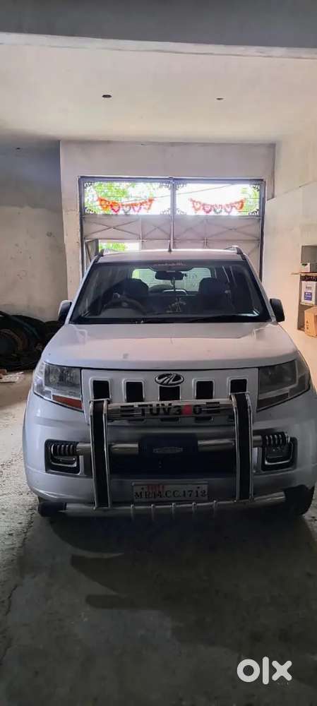 Mahindra Tuv 300 2016