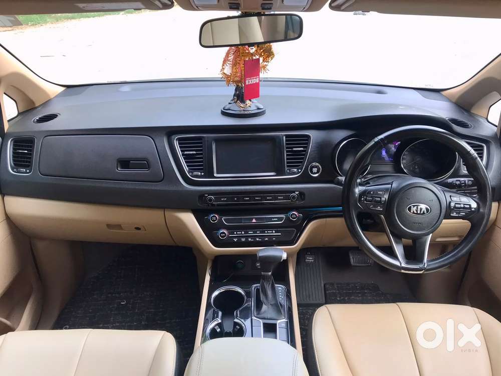 Kia Carnival Premium, 2021, Diesel