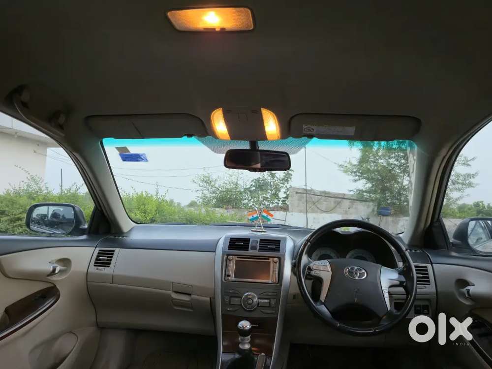 Toyota Corolla Altis 2012