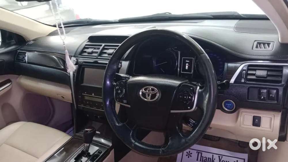Toyota Camry Hybrid 2016