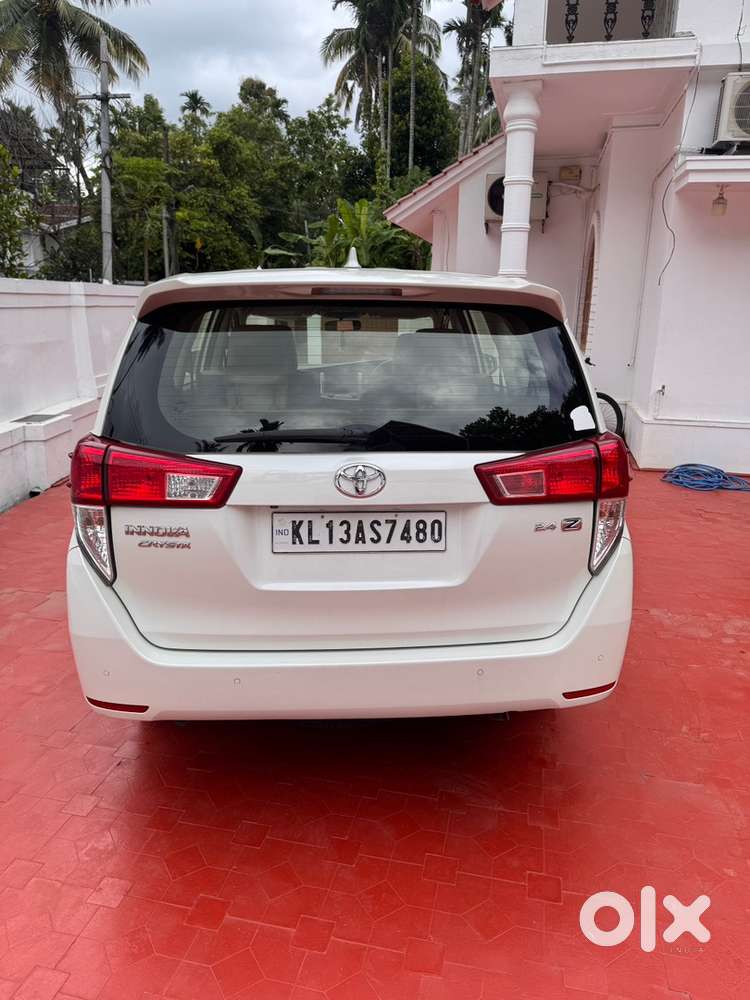 Toyota Innova Crysta Diesel 2021