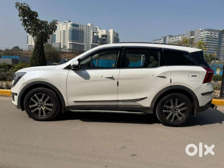 Mahindra Xuv700 2.2 Ax 7 Diesel At Luxury Pack Str Awd, 2022, Diesel