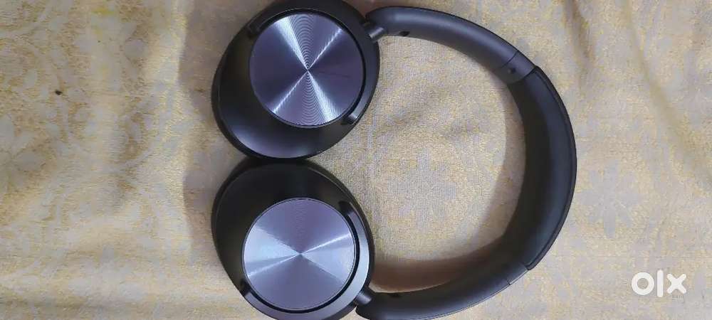 Noise headphone