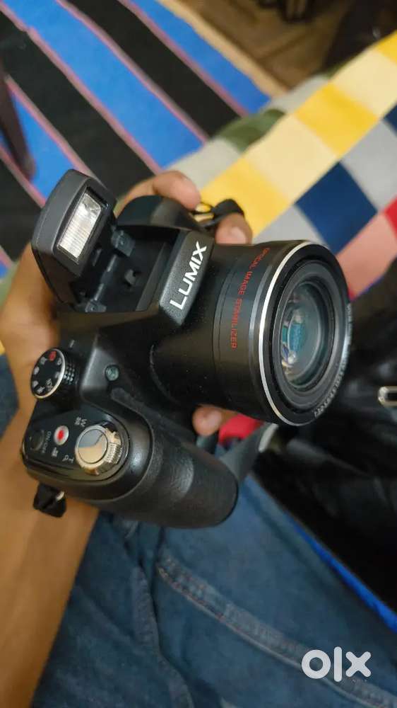 The DMC-LZ30 has a 35x optical zoom and a sensor