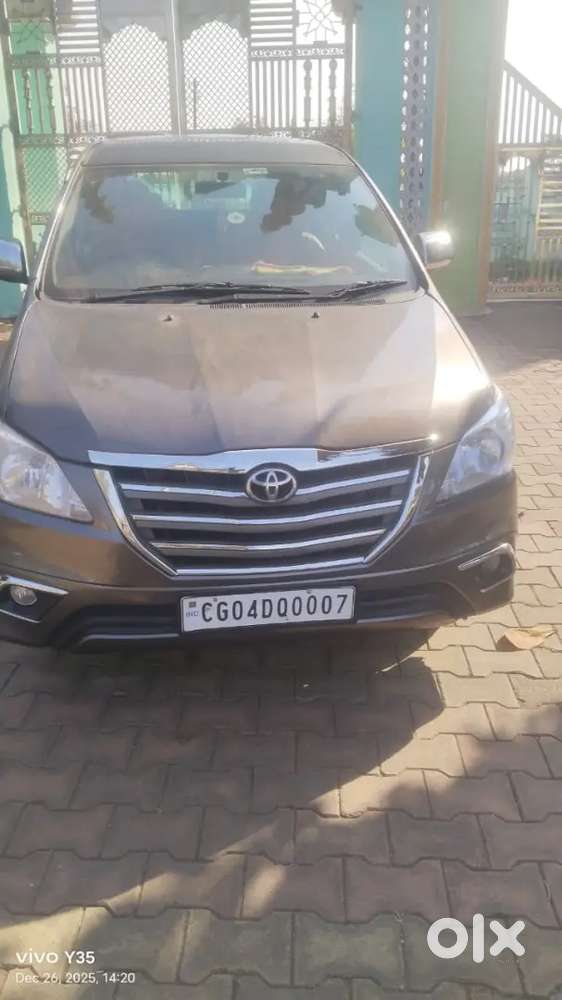 Toyota Innova 2.5 V 2010