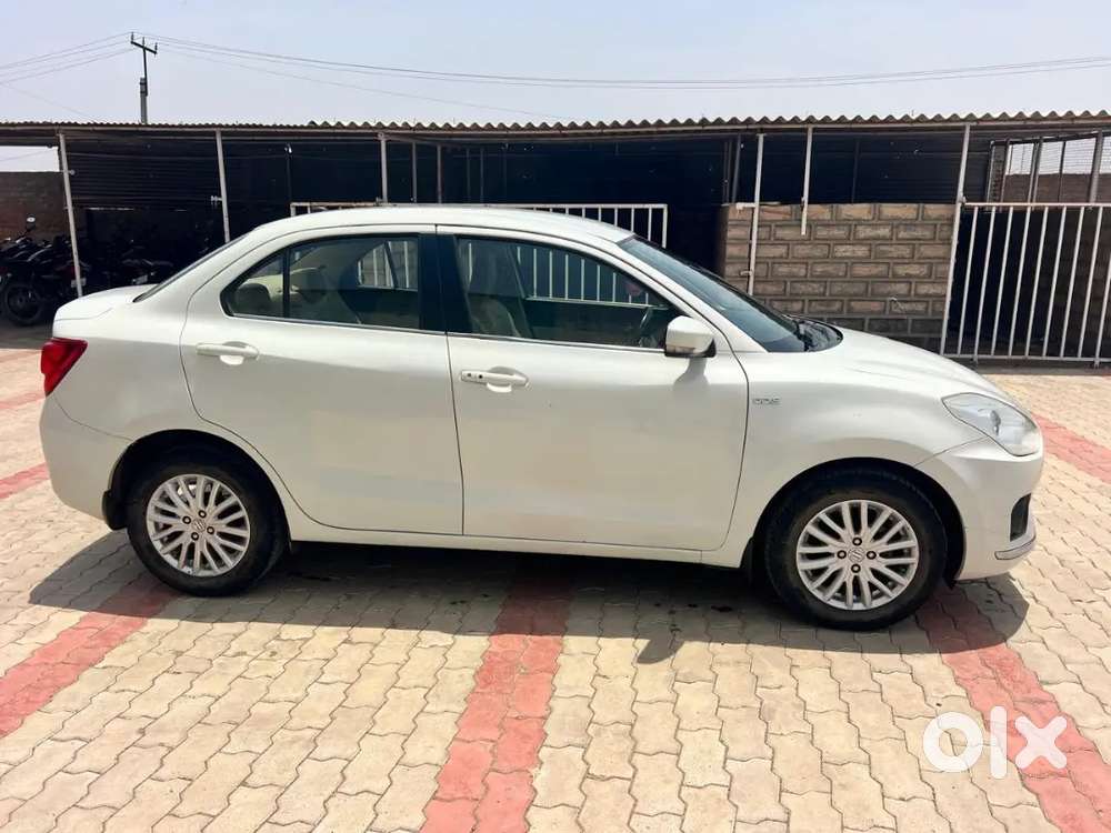 Maruti Suzuki Dzire 2018 Diesel 123800 Km Driven