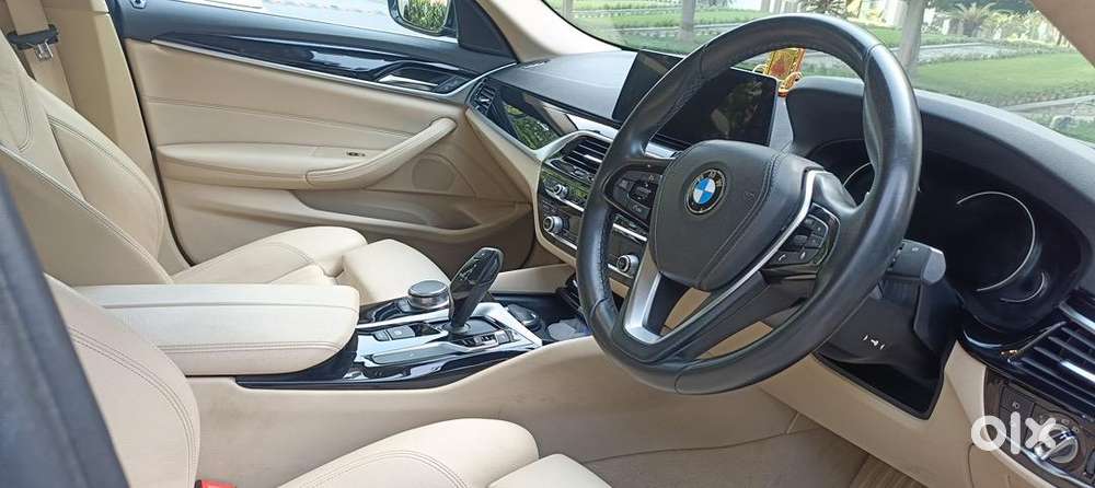 Bmw 520d Sports Line - Diesel - Gurgaon Registration Number