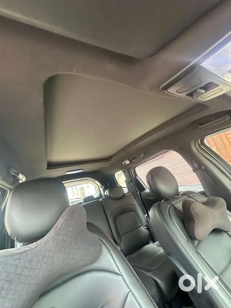 Tata Safari Dark 2024 Manual With Panaromic Sunroof