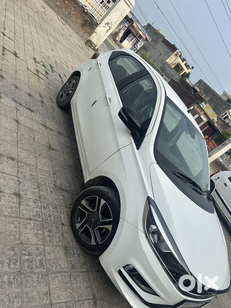 Tata Tiago Xz Plus Dual Tone, 2024, Petrol