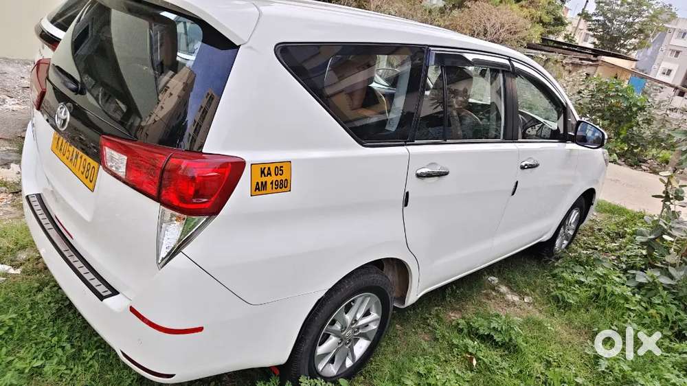 Toyota Innova Crysta 2023