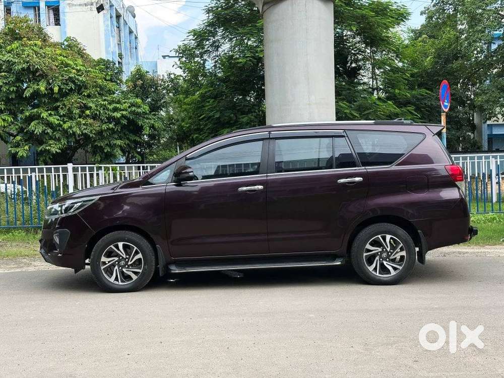 Toyota Innova Crysta 2.4 V 8 Str, 2021, Diesel