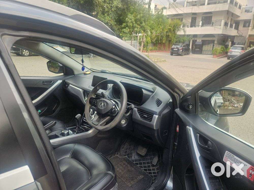 Tata Nexon 1.2 Revotron Xma Amt (s), 2022, Petrol