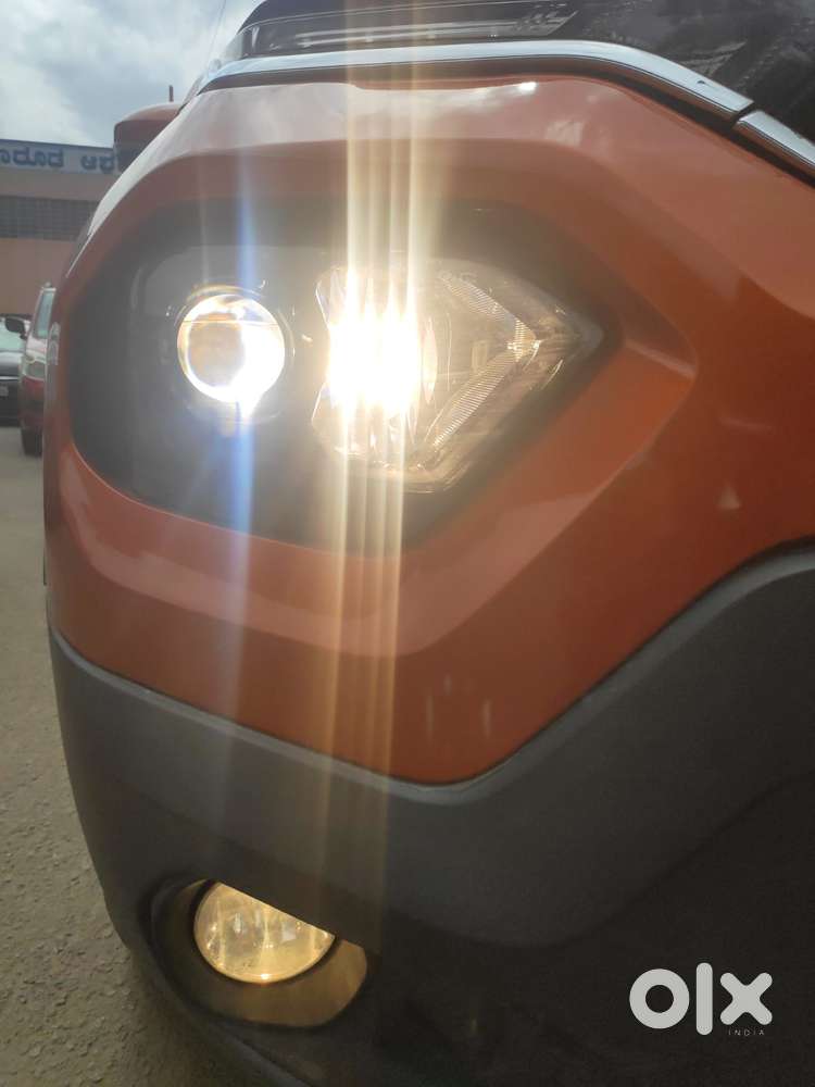 Tata Punch 1.2 Revotron Accomplished Dazzle Pack Amt, 2022, Petrol