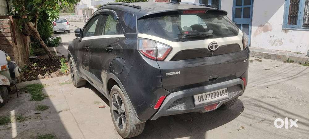 Well Maintained Tata Nexon Xz+ (diesel)  1st Owner  New Tyres & Clut