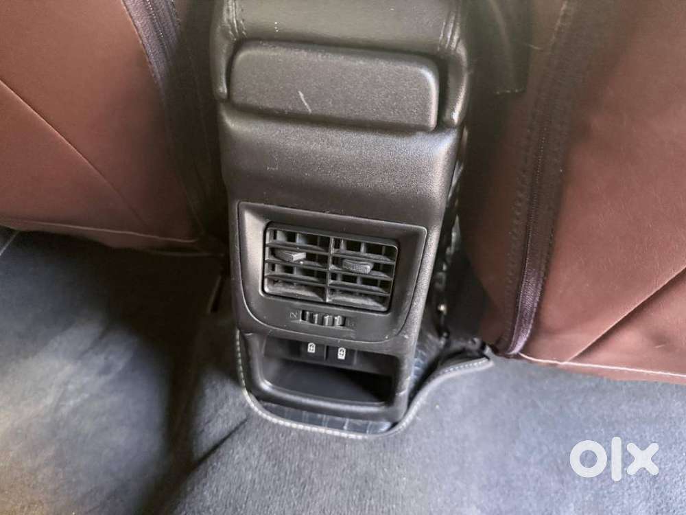 Toyota Urban Cruiser Taisor V 1.0 Petrol At, 2024, Petrol
