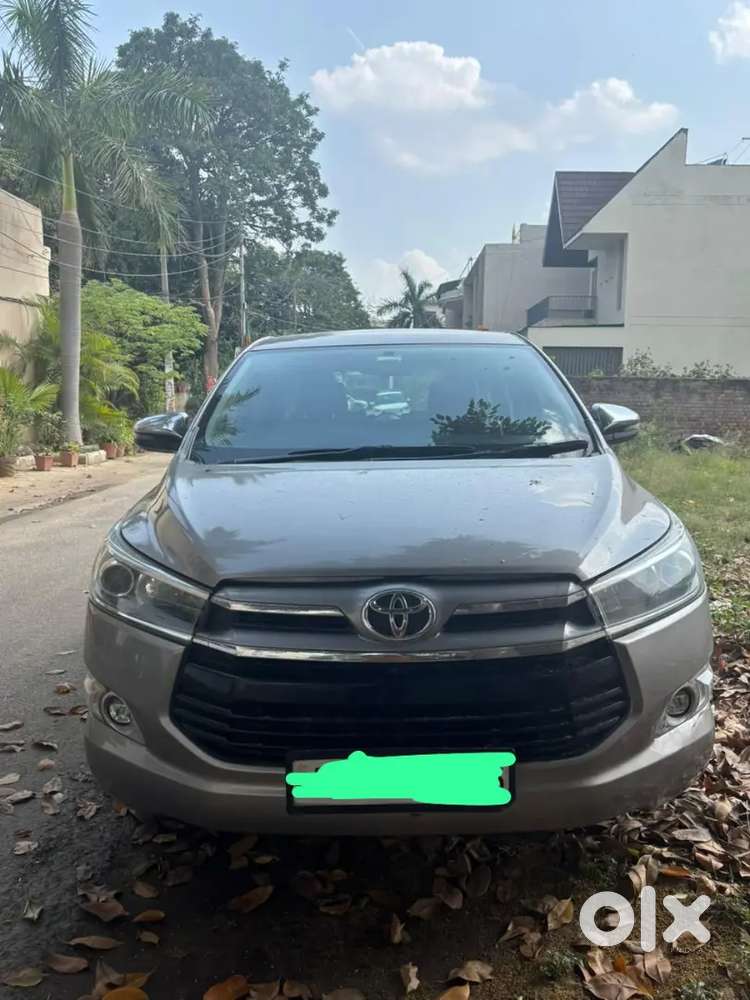 Toyota Innova Crysta 2018 Diesel Well Maintained