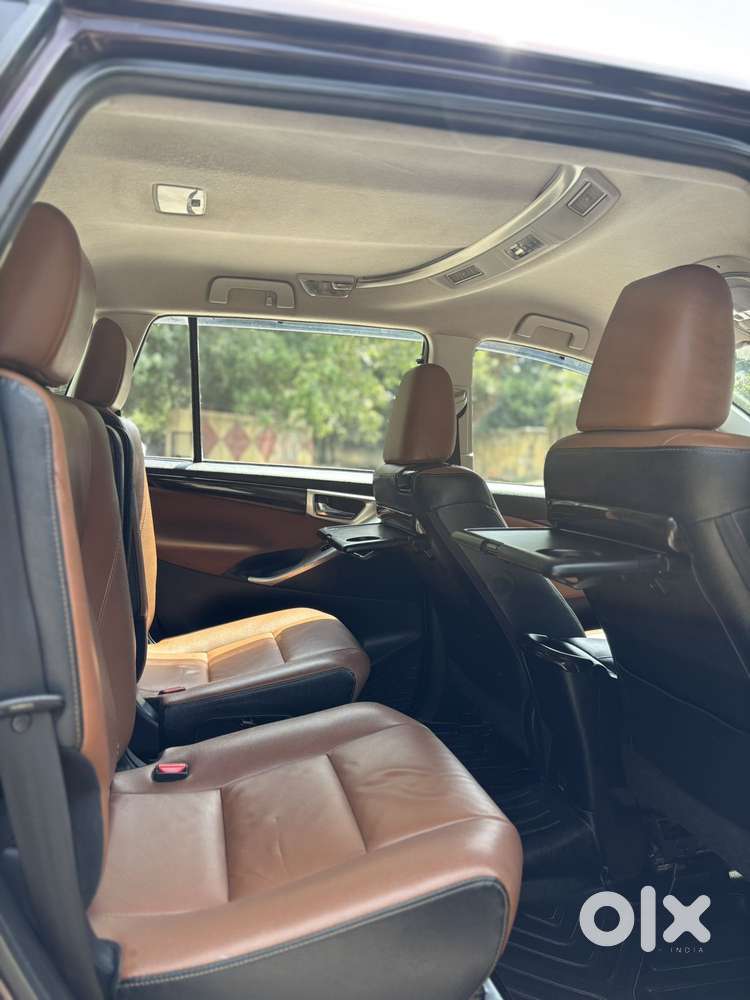 Toyota Innova Crysta 2.8 Zx At 7 Seater, 2019, Diesel