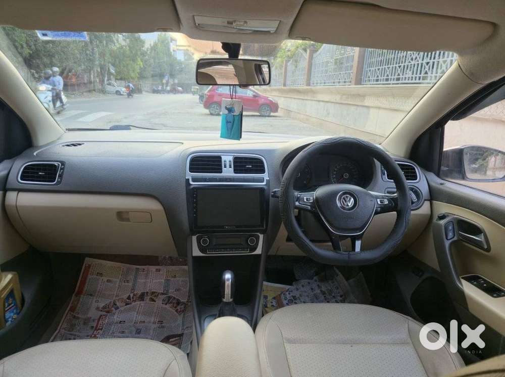 Volkswagen Vento 1.2 Tsi Highline Plus At, 2015, Petrol