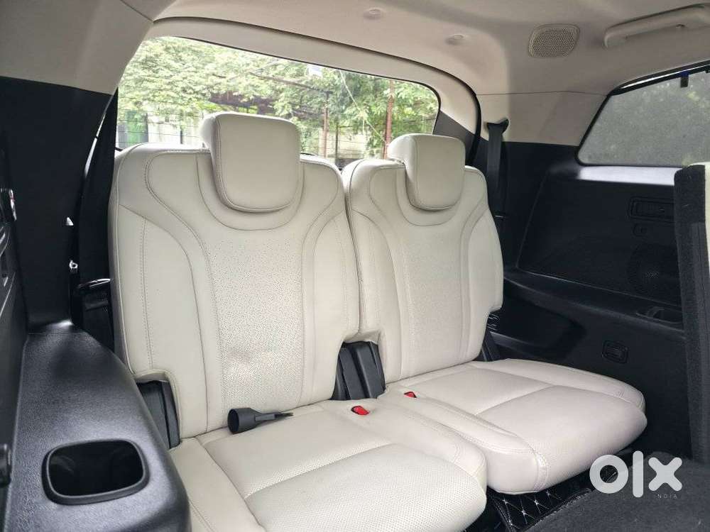 Mahindra Xuv700 2.2 Ax 7 Diesel At Luxury Pack Str, 2023, Diesel