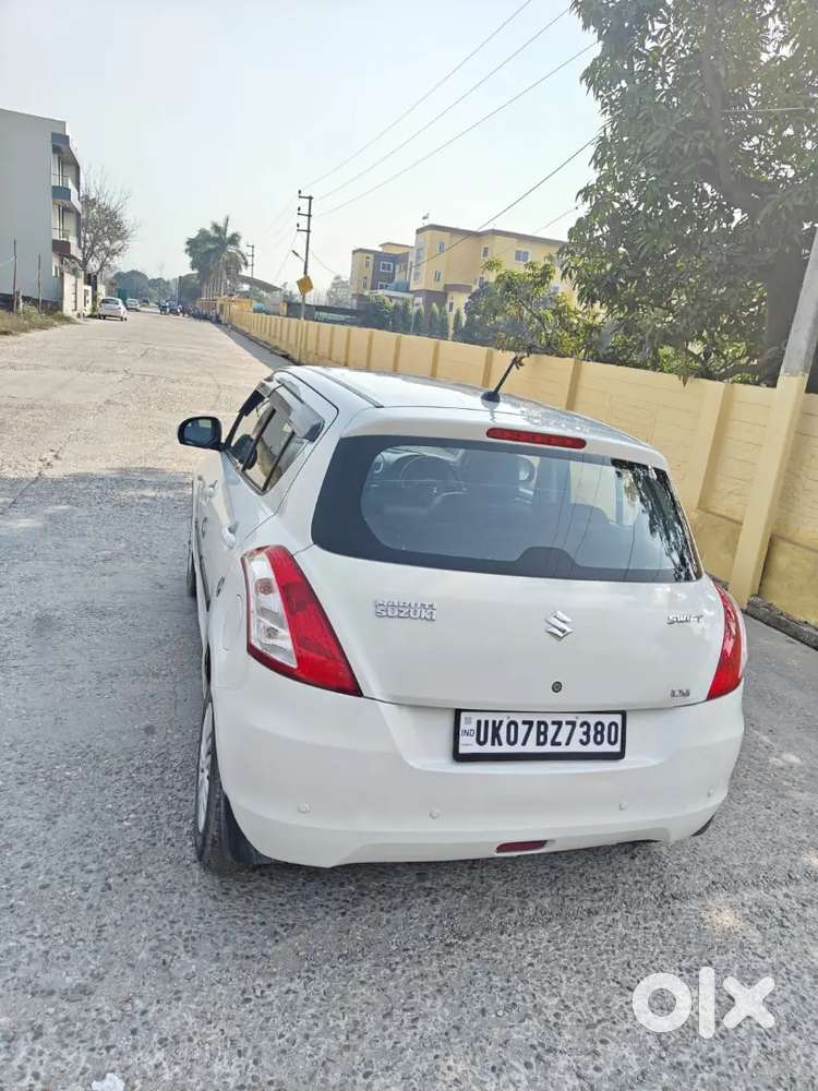 Maruti Suzuki Swift 2017 Petrol 69000 Km Driven