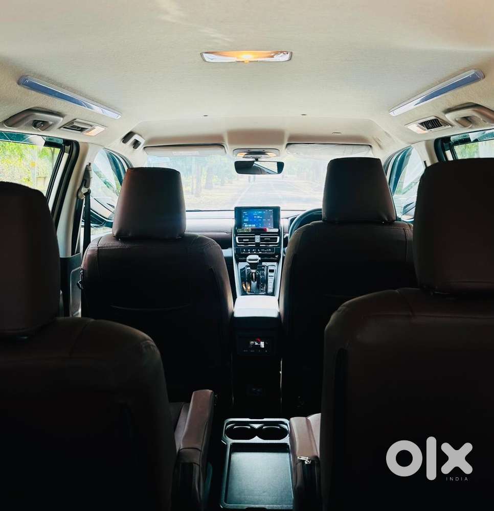 Toyota Innova Hycross 2.0 Vx Hybrid 7 Str, 2023, Petrol