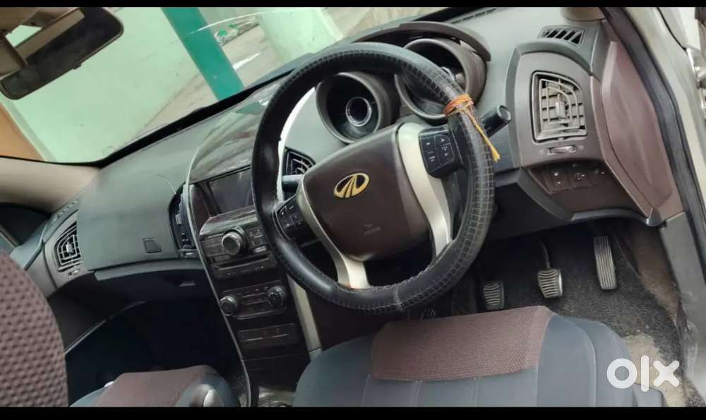 Mahindra Xuv500 2015 Diesel 85000 Km Driven