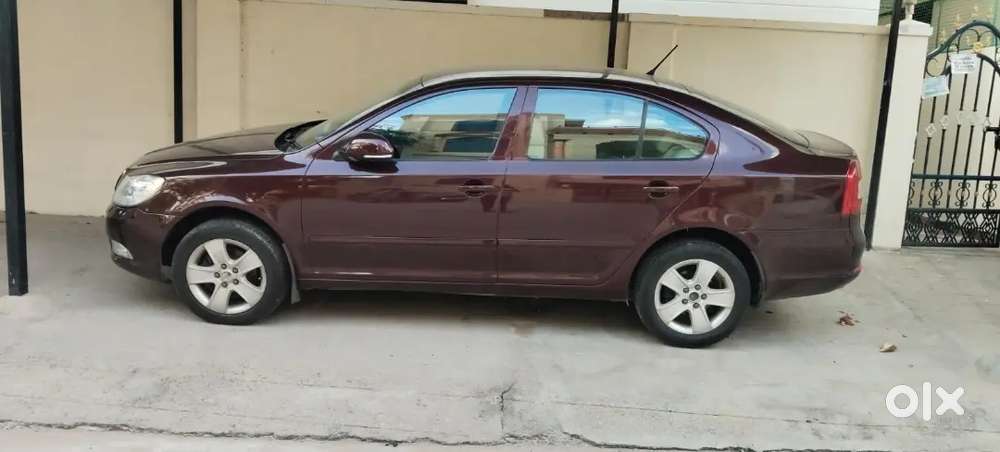 Skoda Laura Diesel Automatic 2012