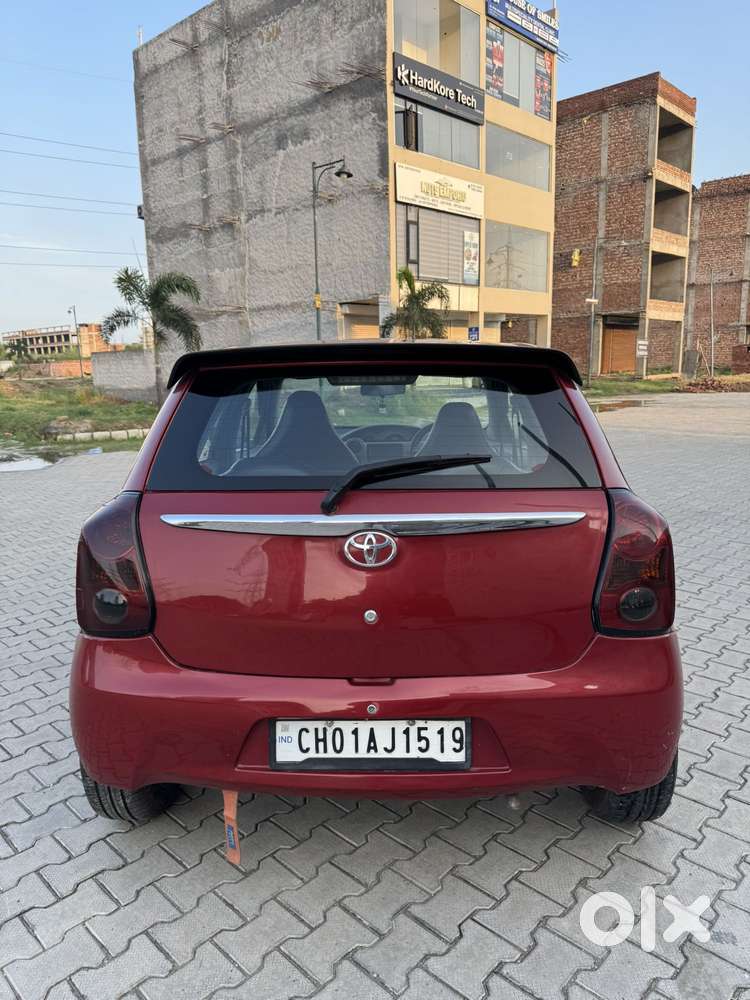 Toyota Etios Liva 1.2 Vx Dual Tone, 2011, Petrol