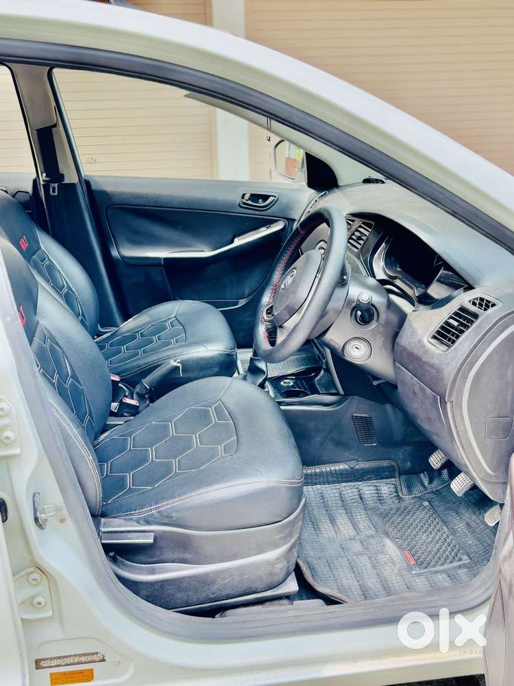 Tata Bolt Revotron Xm, 2015, Petrol