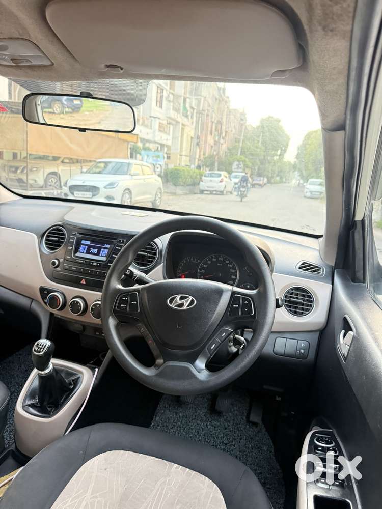 Hyundai Grand I10 Sportz, 2016, Petrol