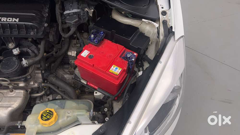 Tata Tiago Xza, 2017, Petrol