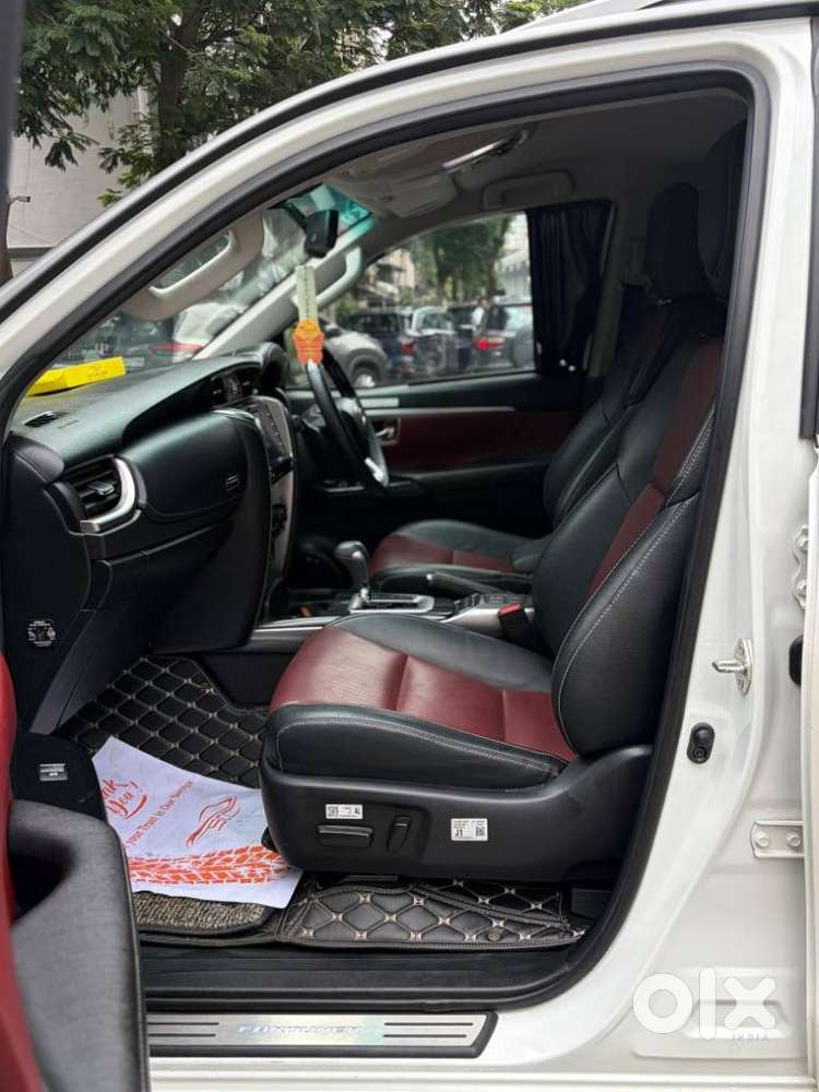 Toyota Fortuner Leader Edition (at), 2025, Diesel