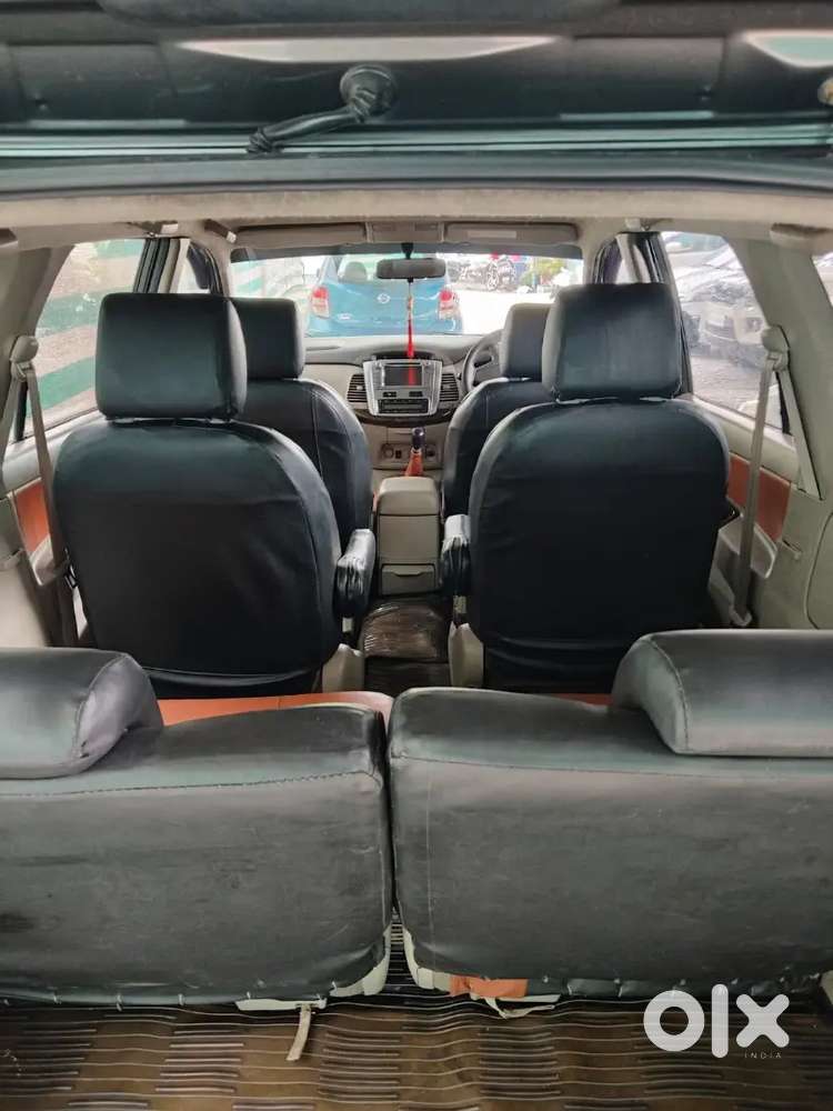 Toyota Innova 2014 Diesel 270000 Km Driven