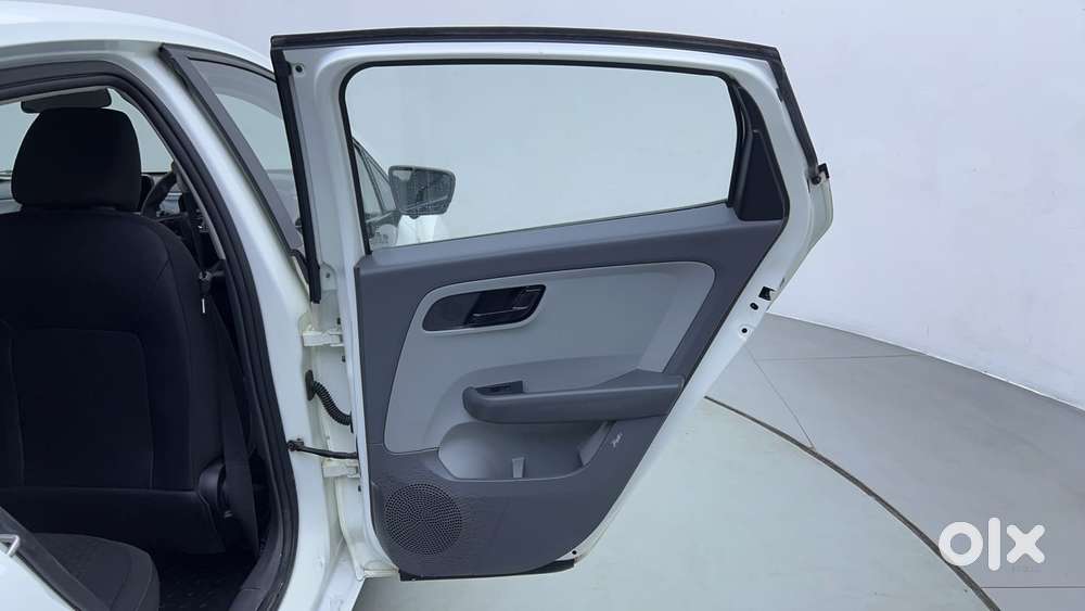 Tata Altroz 1.2 Xt, 2020, Petrol