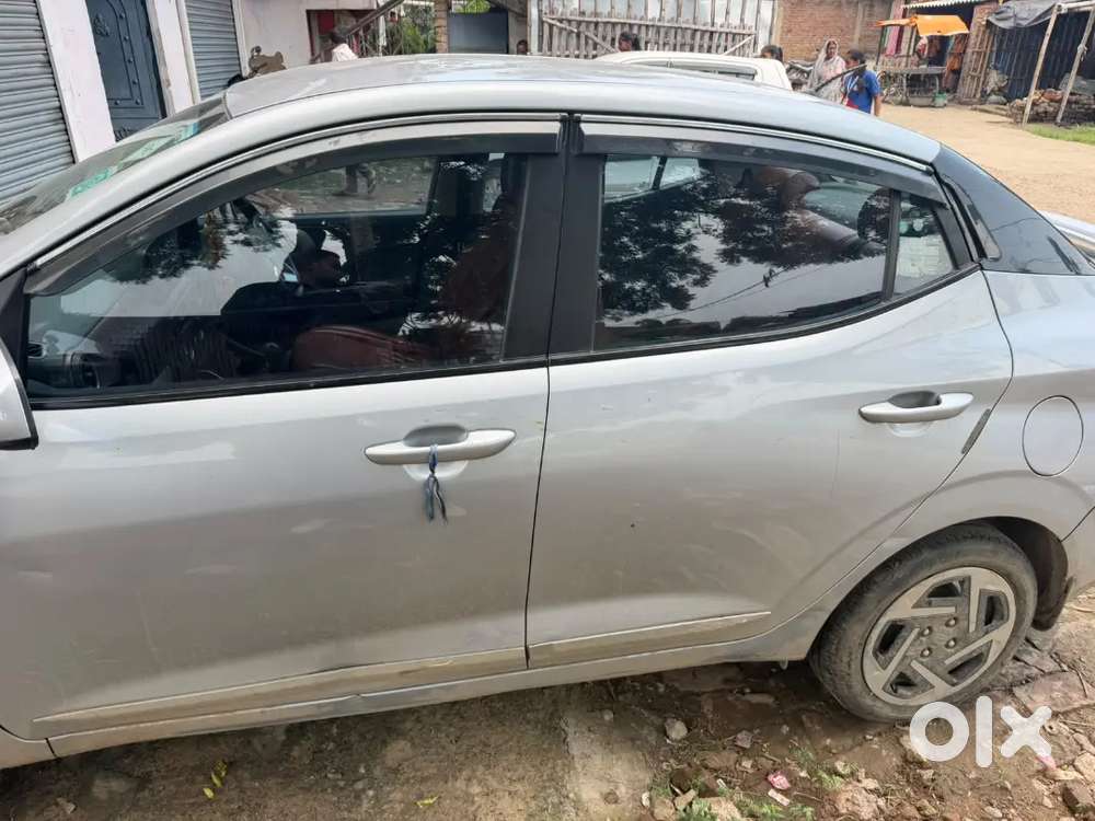 Hyundai Aura 1.2 S Cng 2024  Emi 16700 For 42 Month Due