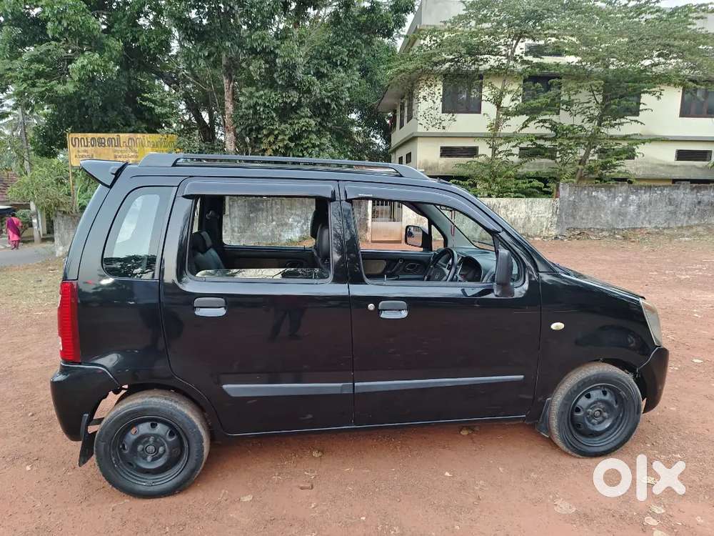 Neet Vehicle. Well Maintained. Papers Till 2030