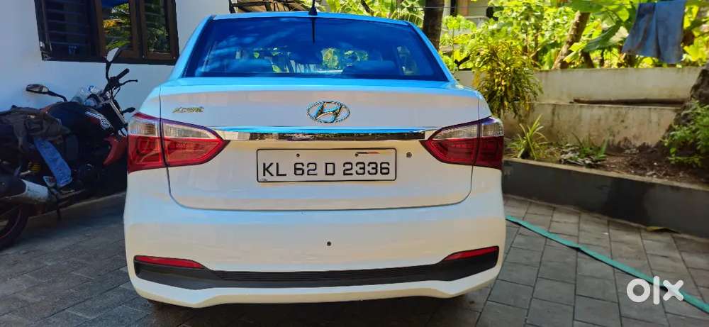 Hyundai Xcent 2018 Petrol