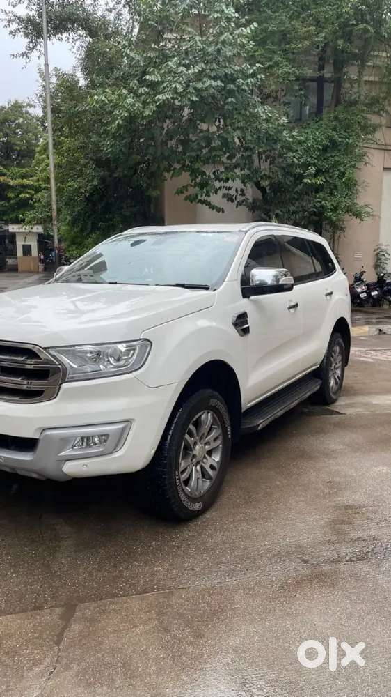 Ford Endeavour 3.2 Titanium Plus 2017