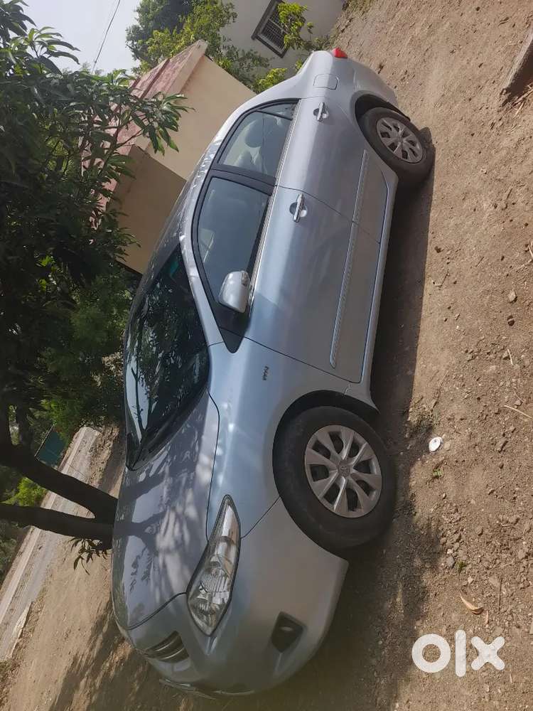 Toyota Corolla Altis 2010 Petrol 142000 Km Driven