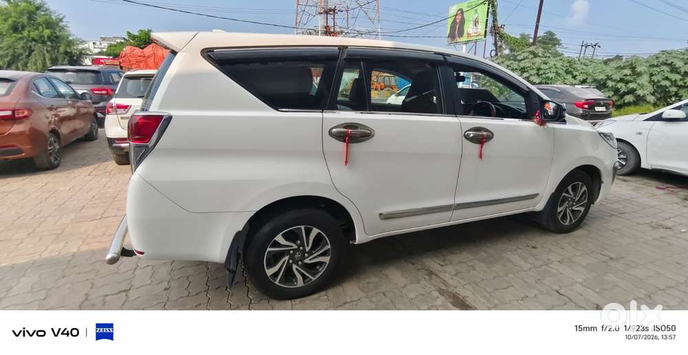 Toyota Innova Crysta 2.4 G Mt, 2022, Diesel