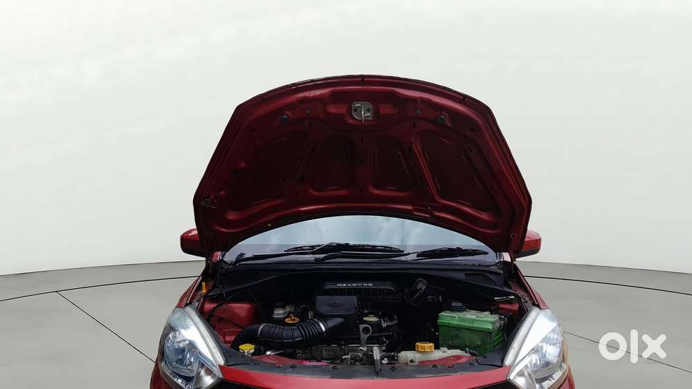 Tata Tiago 1.2 Revotron Xt, 2017, Petrol