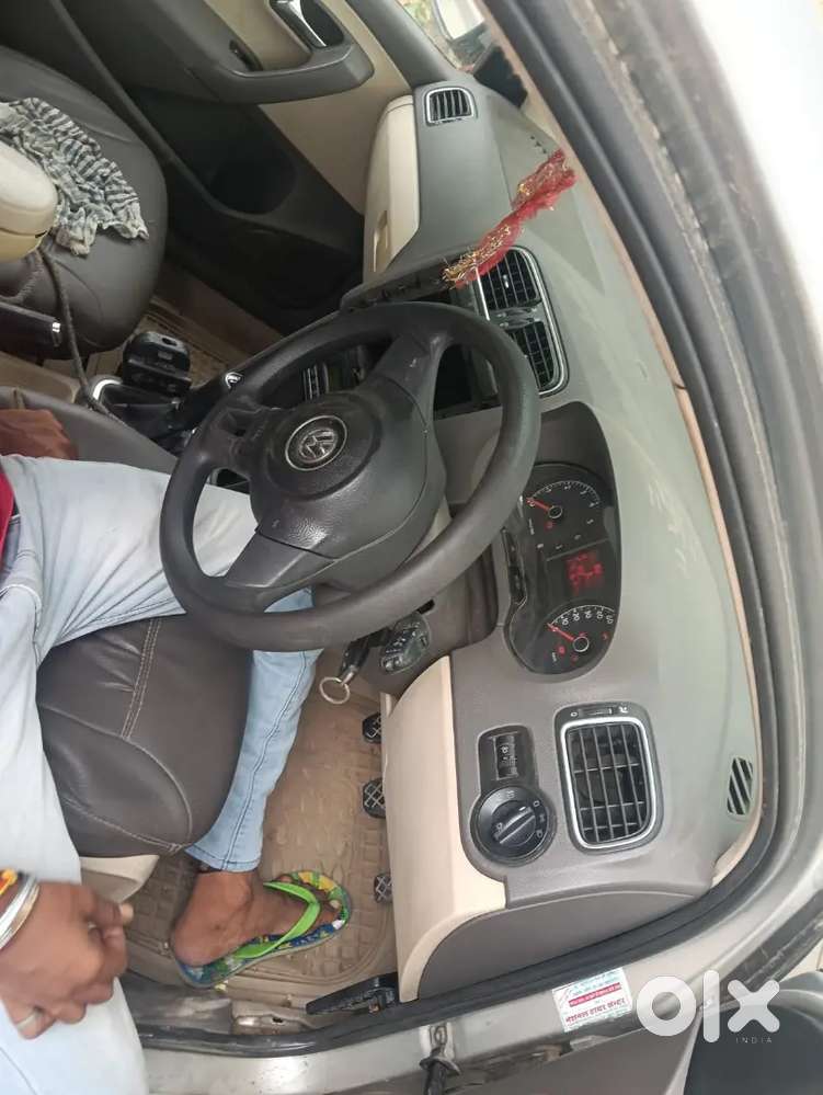 Volkswagen Vento Highline 2012 (petrol/cng)