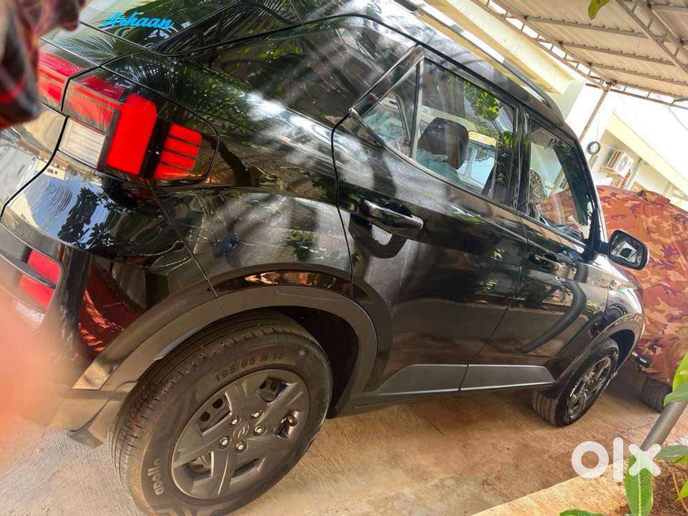 Hyundai Venue 2023 Petrol Good Condition