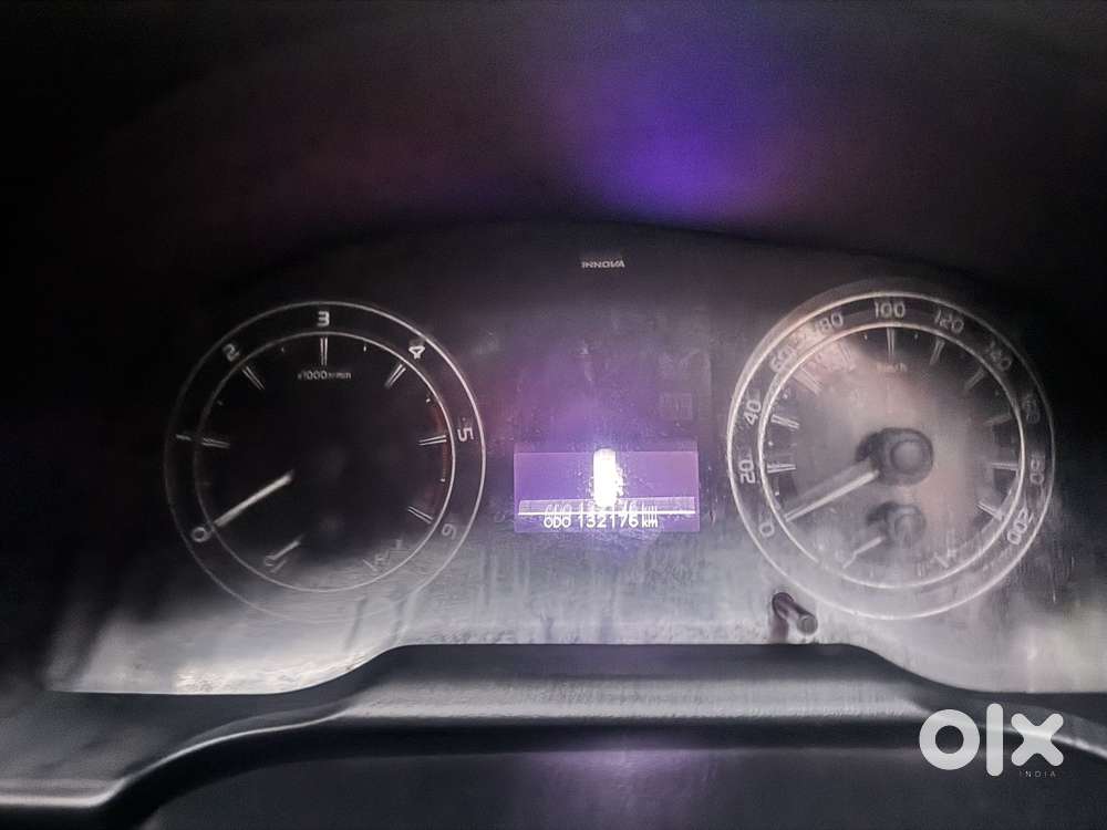 Toyota Innova Crysta 2.4 G Mt, 2017, Diesel