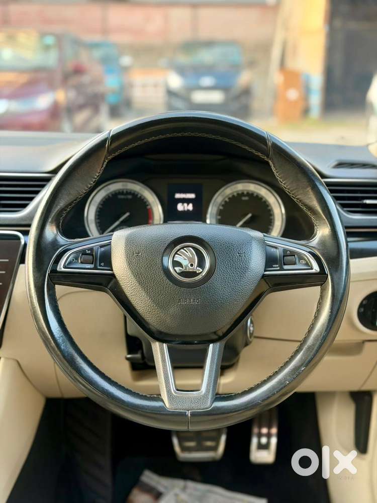 Skoda Superb 2.0 L&k Tsi At, 2019, Petrol