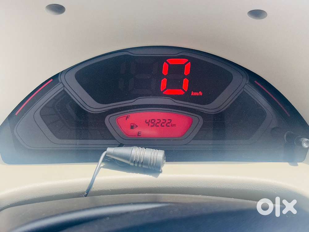 Maruti Suzuki Eeco Petrol 2023