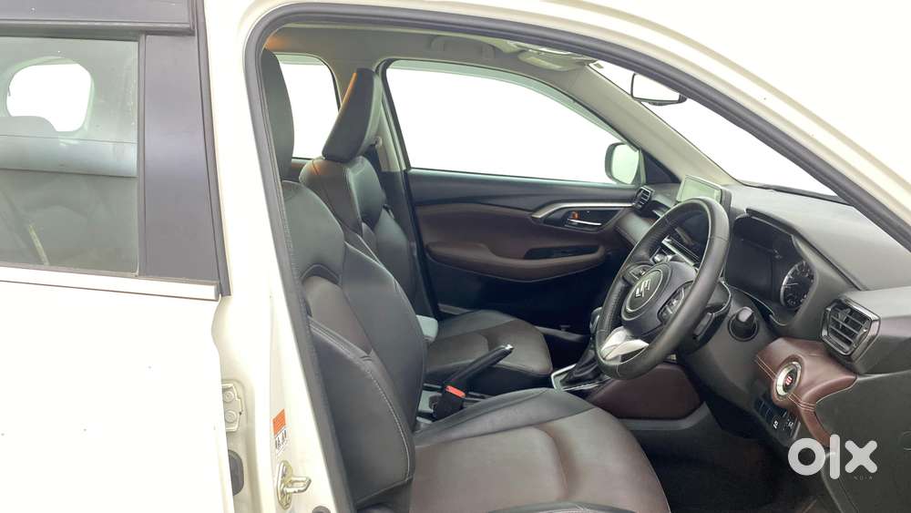 Maruti Suzuki Grand Vitara 1.5 Alpha Smart Hybrid At, 2022, Petrol