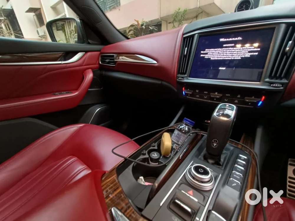 Maserati Levante, 2021, Petrol