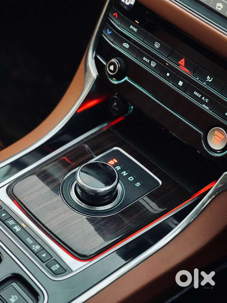 Jaguar Xf 2.0 Petrol Portfolio, 2018, Petrol